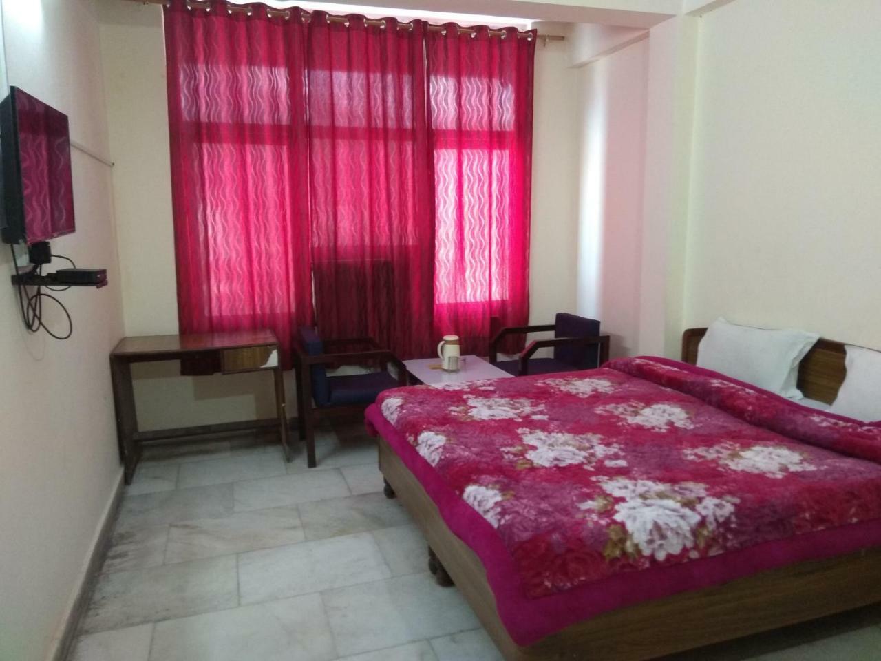 Hotel Raj Laxmi Bhawan à Rishīkesh Extérieur photo