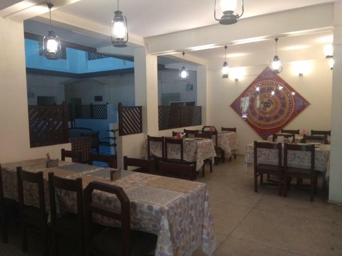 Hotel Raj Laxmi Bhawan à Rishīkesh Extérieur photo